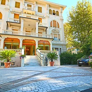 Il Giardino Di Albaro Genua